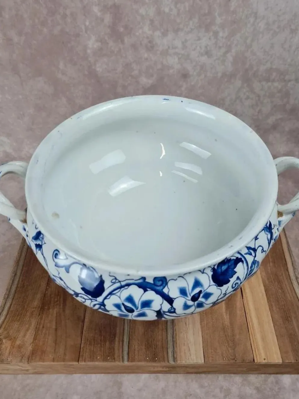 Grande soupière ancienne Creil & Montereau – Modèle Flora