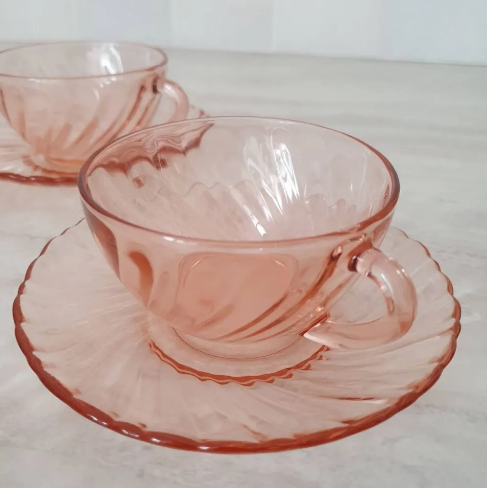 Grandes tasses Rosalines avec sous-tasses