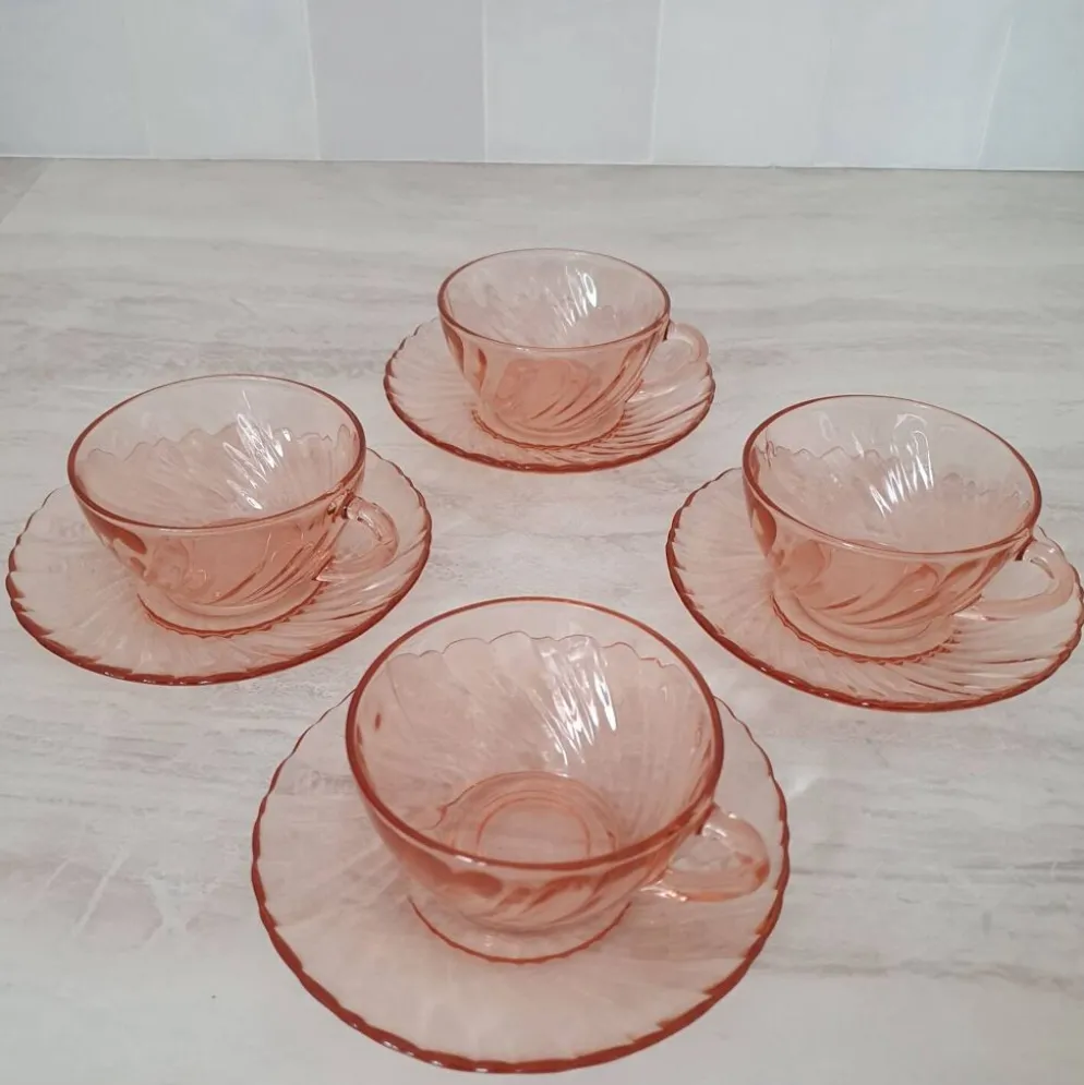Grandes tasses Rosalines avec sous-tasses
