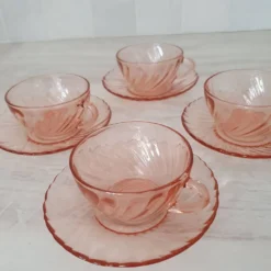 Grandes tasses Rosalines avec sous-tasses