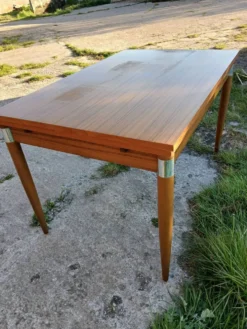 Grande table