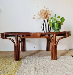 Grande table basse ancienne en rotin et cannage – Esprit bohème