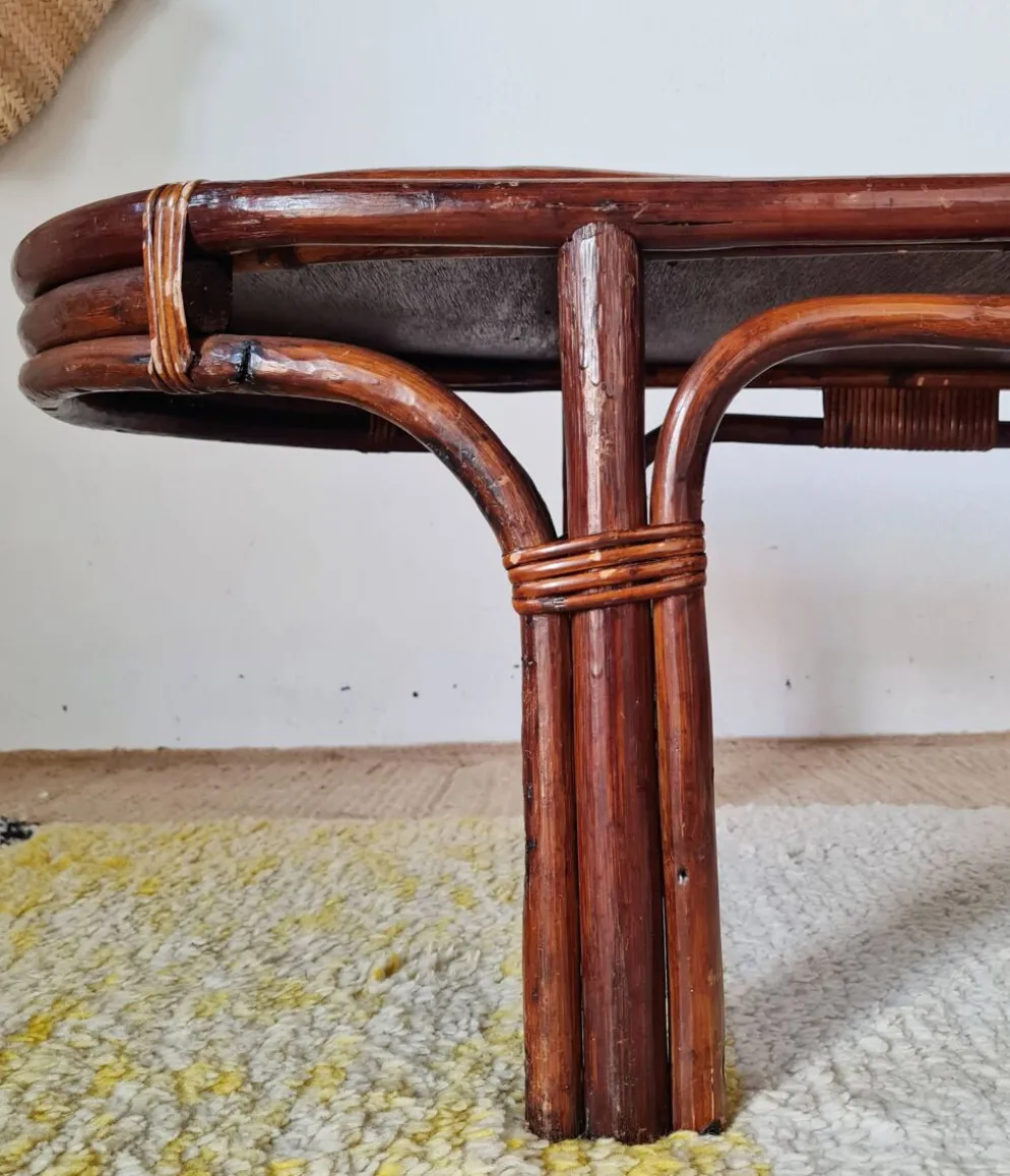 Grande table basse ancienne en rotin et cannage – Esprit bohème