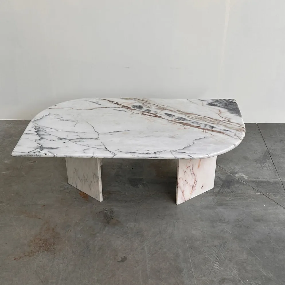 Grande table basse en marbre postmoderne italienne, table sculpturale en pierre vintage, années 1980.
