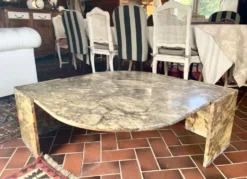 Grande table basse Italienne en marbre 1980