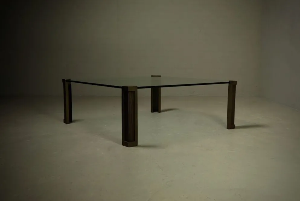 Grande table basse monumentale modèle T14 par Peter Ghyczy années 1970