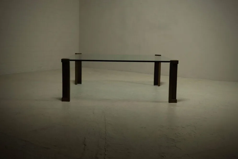 Grande table basse monumentale modèle T14 par Peter Ghyczy années 1970