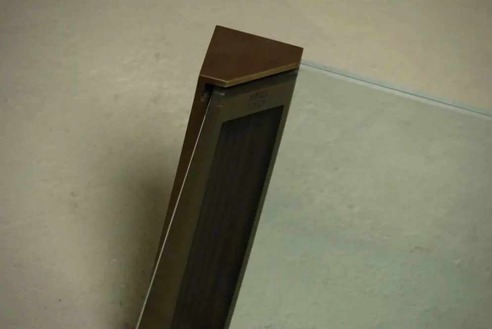 Grande table basse monumentale modèle T14 par Peter Ghyczy années 1970