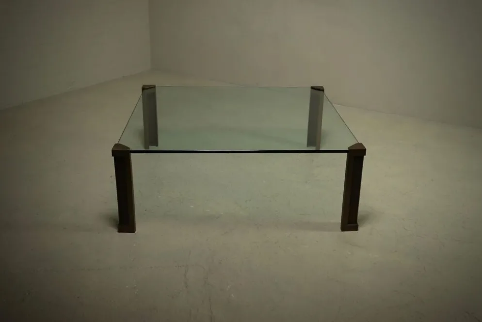 Grande table basse monumentale modèle T14 par Peter Ghyczy années 1970