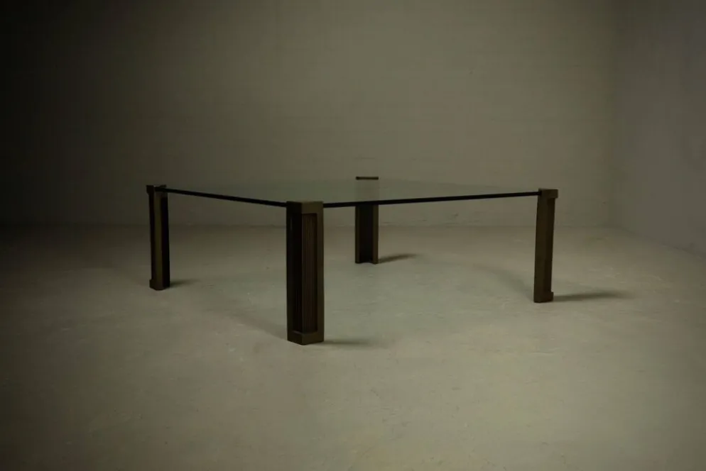 Grande table basse monumentale modèle T14 par Peter Ghyczy années 1970