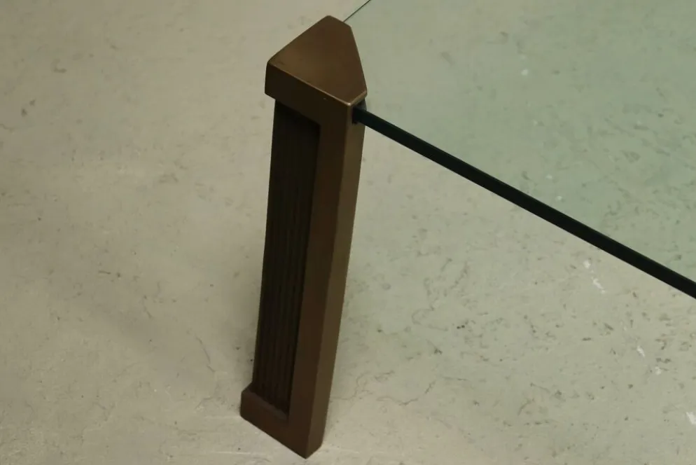 Grande table basse monumentale modèle T14 par Peter Ghyczy années 1970