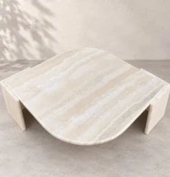 Grande table basse vintage en travertin – plateau sculptural –