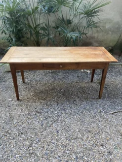 Grande table de ferme