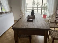 Grande table de ferme ancienne en bois massif – 194 cm