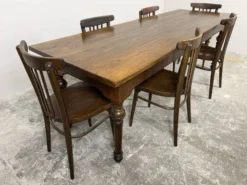 Grande table de ferme ancienne en chêne – 229 cm