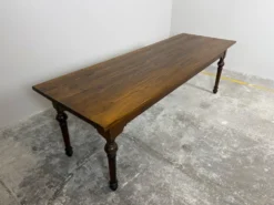 Grande table de ferme ancienne en chêne – 229 cm