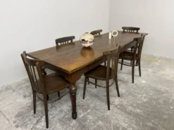 Grande table de ferme ancienne en chêne – 229 cm