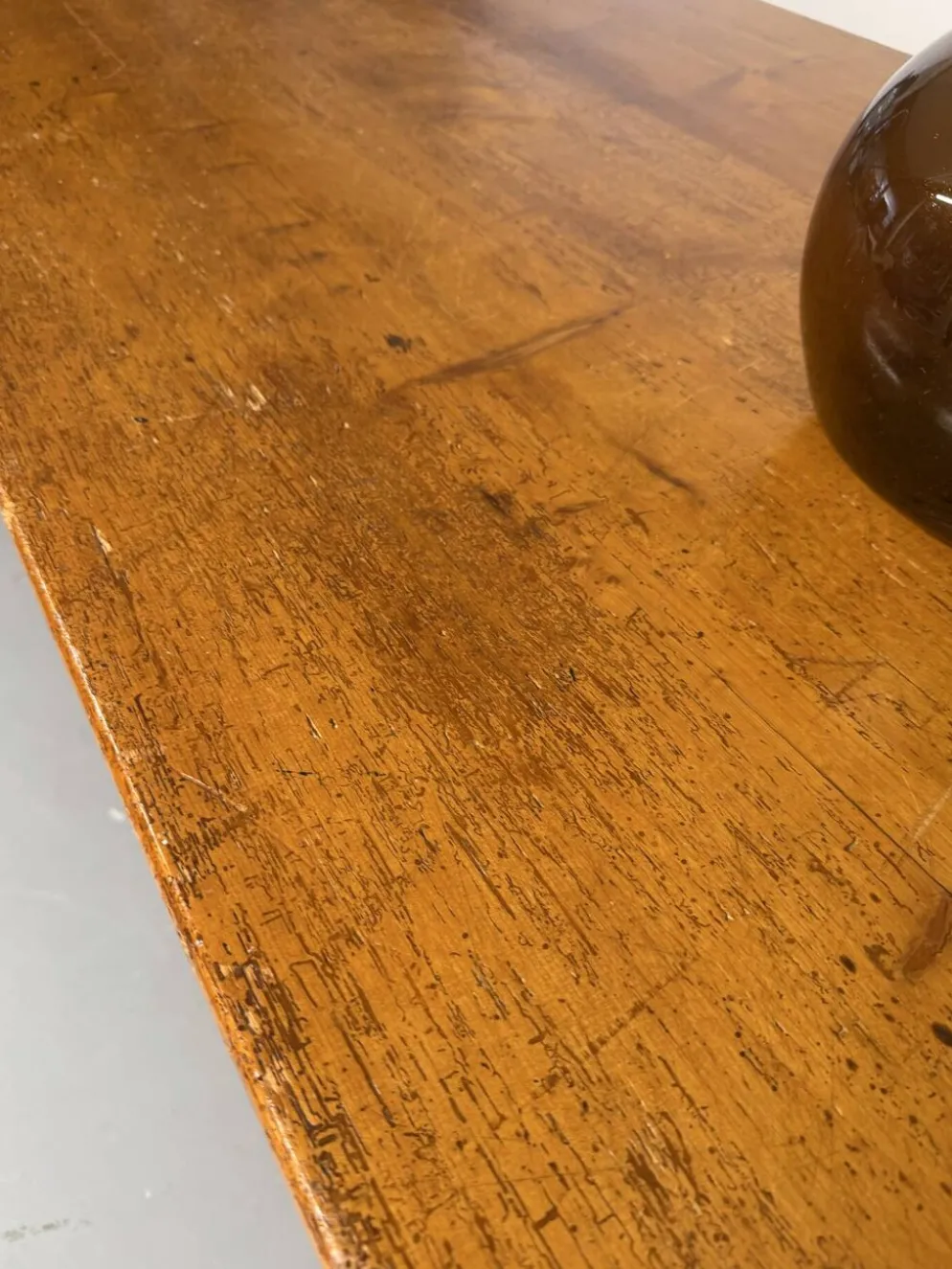 Grande table de ferme en bois avec tiroir en sapin fin 19 eme