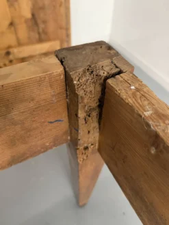 Grande table de ferme en bois avec tiroir en sapin fin 19 eme