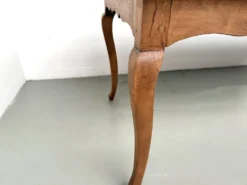 Grande table de ferme en merisier massif des années 1900