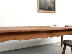 Grande table de ferme en merisier massif des années 1900