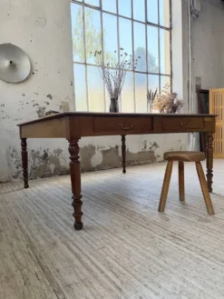 Grande table de ferme XL chêne « carrée » conférence 1950