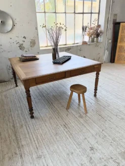 Grande table de ferme XL chêne « carrée » conférence 1950