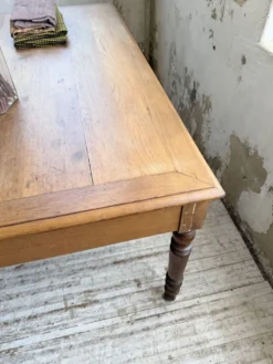 Grande table de ferme XL chêne « carrée » conférence 1950