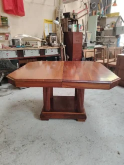 Grande table de repas Art Déco en bois massif - 1930