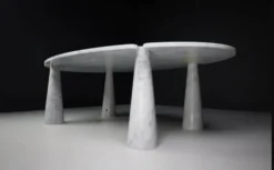 Grande table en marbre blanc de Carrare Eros par Angelo Mangiarotti pour Skipper, années 1990.