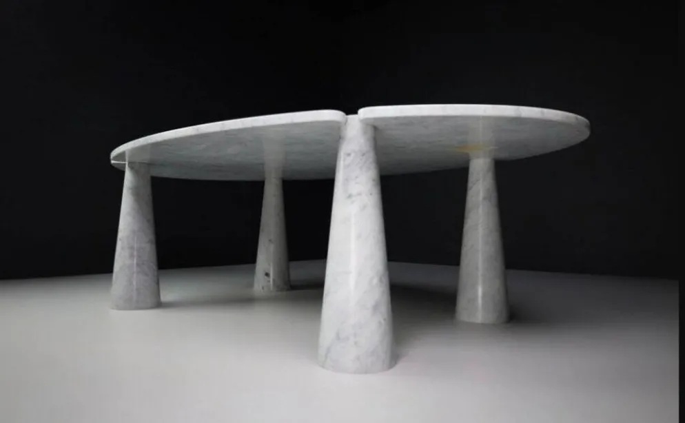 Grande table en marbre blanc de Carrare Eros par Angelo Mangiarotti pour Skipper, années 1990.