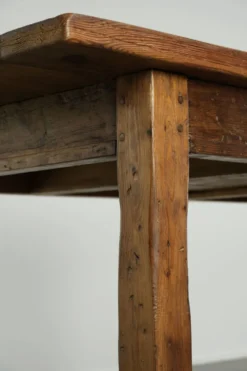 Grande table à manger de ferme antique du 19ème siècle en bois de pin.