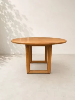 Grande table ovale extensible en orme massif – Travail français, années 197