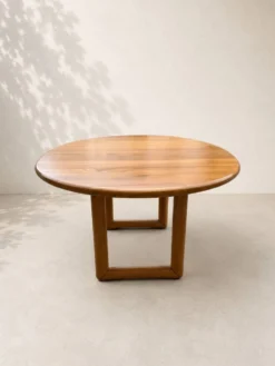 Grande table ovale extensible en orme massif – Travail français, années 197