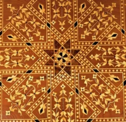 Grande Table à Thé Marocaine en Marqueterie – XXe