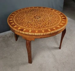 Grande Table à Thé Marocaine en Marqueterie – XXe