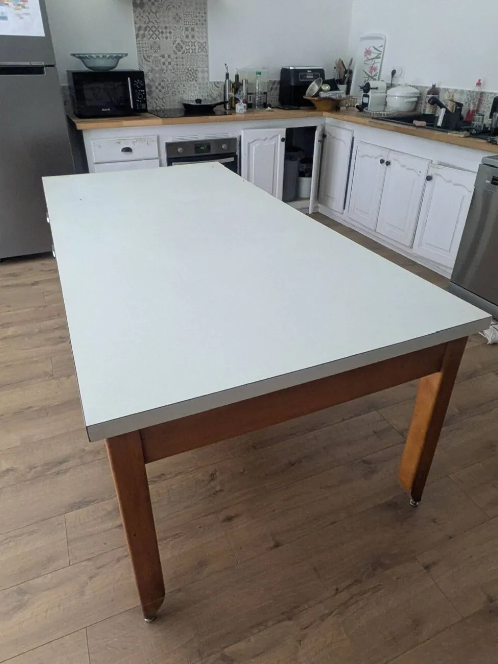 Grande table vintage de couvent – 8 tiroirs – 200 cm