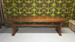 Grande table vintage en pin massif rustique brutaliste 70"