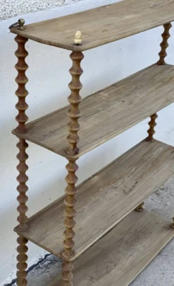 Grande étagère murale XIXé bois tourné décapé.