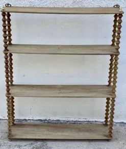 Grande étagère murale XIXé bois tourné décapé.