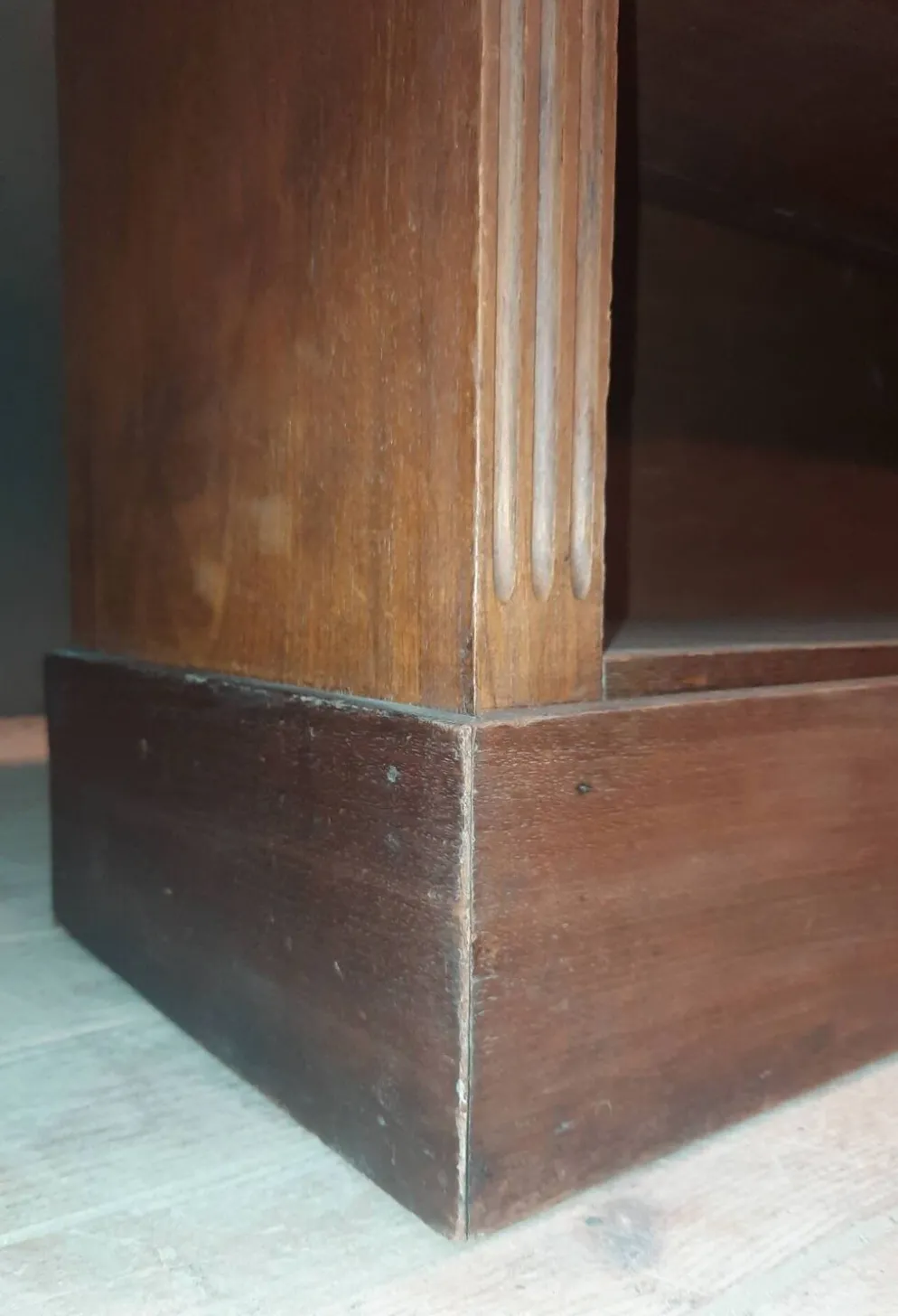 Grande étagère style Louis XVI