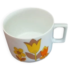 Grande tasse Berry haute porcelaine création Lourioux France
