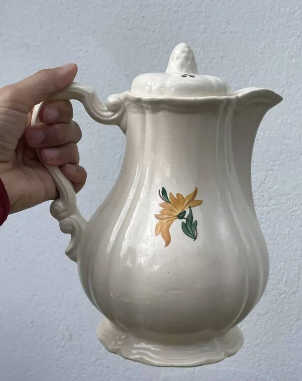 Grande théière en céramique à décor de fleurs Digoin Sarreguemines