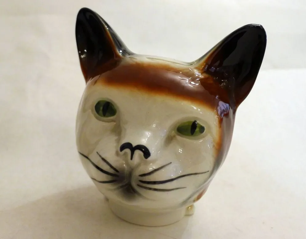 Grande théière zoomorphe Chat, en faïence anglaise vintage