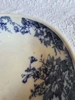 Grande vasque ancienne anglaise A.B & Co modèle May – flow blue floral
