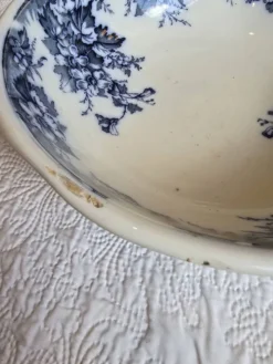 Grande vasque ancienne anglaise A.B & Co modèle May – flow blue floral