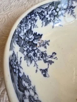 Grande vasque ancienne anglaise A.B & Co modèle May – flow blue floral