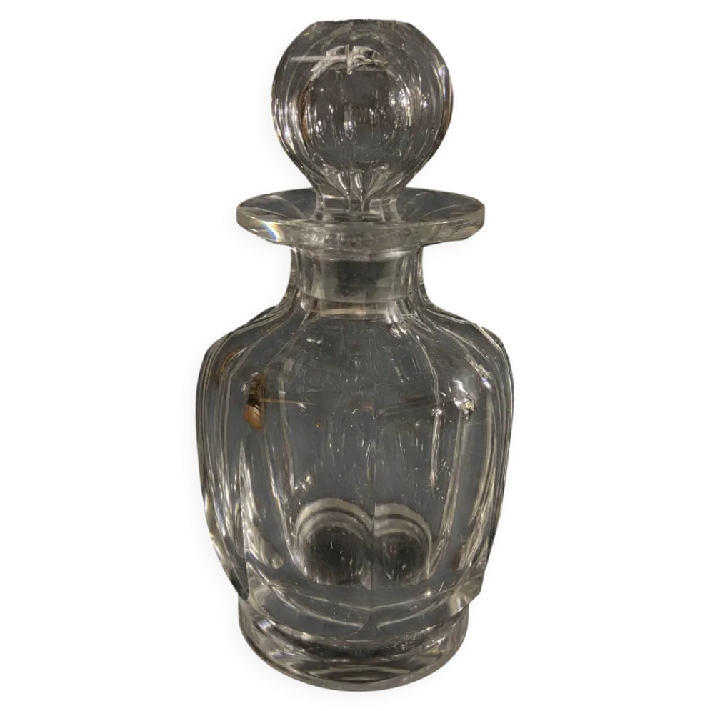 Grand flacon à parfum en cristal signé Baccarat, modèle Malmaison
