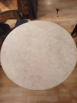 Grand guéridon de bistrot, diamètre 70 cm, époque 1900.