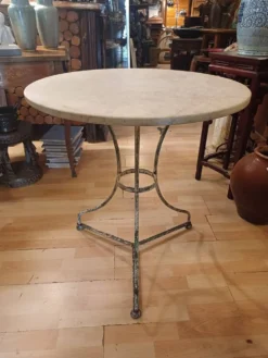 Grand guéridon de bistrot, diamètre 70 cm, époque 1900.
